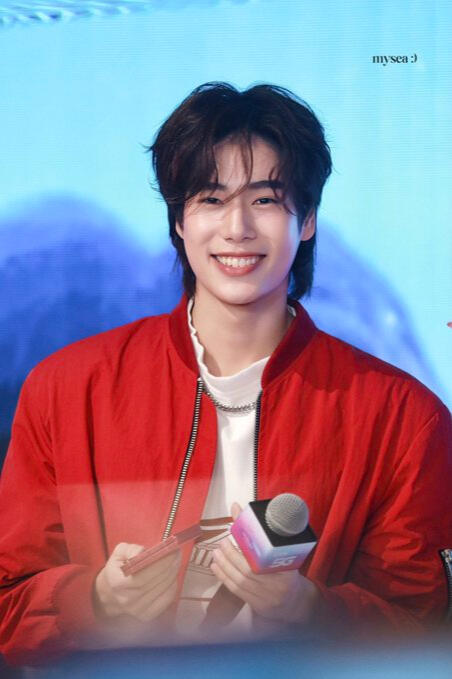 PHUWIN WITH TRUEDTAC5G